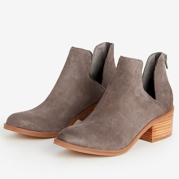 STEVE MADDEN Suede Ankle Booties - Picture 3 of 8
